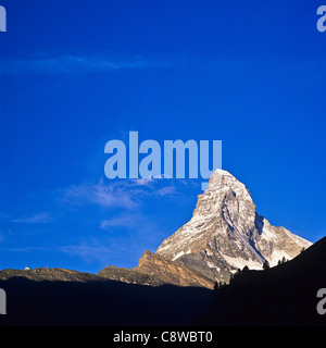 Spitze des Matterhorns bei Sonnenaufgang Zermatt Wallis Schweiz Stockfoto