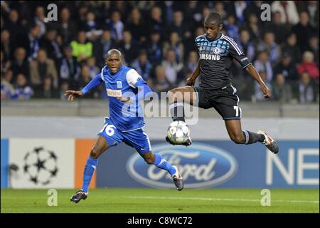 01.11.2011 Genk Belgien.  Ramires Chelsea in Aktion während der UEFA-Champions-League-Spiel zwischen Racing Genk und Chelsea. Obligatorische Credit: ActionPlus Stockfoto