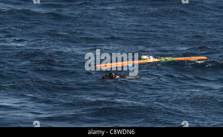 Bekämpfung der Piraterie Operationen im Rahmen einer Mission-basierte Mandat aktiv abzuschrecken, stören und unterdrücken Piraterie vor der Küste Somalias. Stockfoto