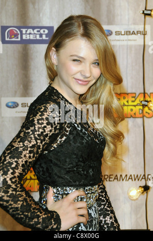 Chloe Grace Moretz im Ankunftsbereich für SPIKE TV SCREAM Awards 2011, Universal Studios viel los, Los Angeles, CA 15. Oktober 2011. Foto Stockfoto