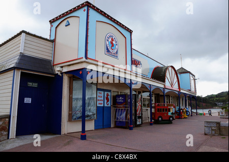 Spielhalle am Meer Teignmouth, Devon, England. Stockfoto