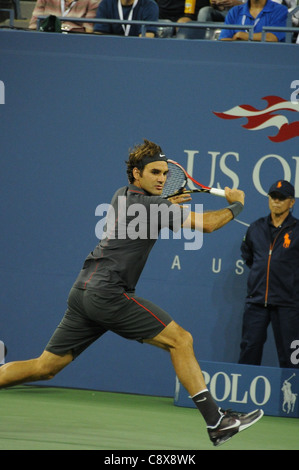 Roger Federer konkurriert in Anwesenheit uns OPEN 2011 Tennis Championship-Montag USTA Billie Jean King National Tennis Center Stockfoto