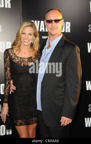 Brooke Burns Gavin O ' Connor Ankünfte Krieger Premiere ArcLight Hollywood Theater Los Angeles CA 6. September 2011 Foto Dee Stockfoto