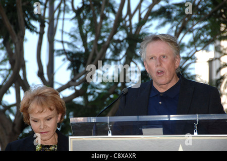 Maria Elena Holly Gary Busey Atinduction Zeremonie Star OnHollywood Walk Fame Zeremonie Buddy Holly N Vine Street Los Angeles CA Stockfoto