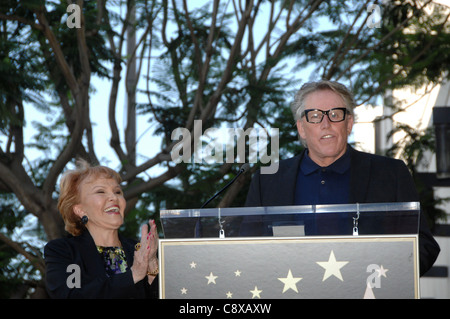 Maria Elena Holly Gary Busey Atinduction Zeremonie Star OnHollywood Walk Fame Zeremonie Buddy Holly N Vine Street Los Angeles CA Stockfoto