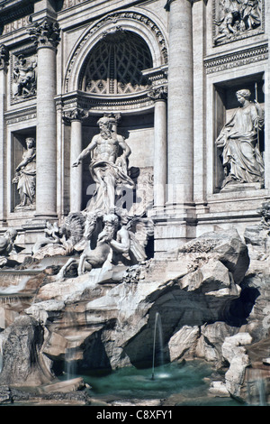 Der Trevi-Brunnen in Rom, Italien. Stockfoto