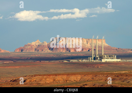 Die jetzt Navajo Generatorstation außerhalb Seite, Arizona geschlossen Stockfoto