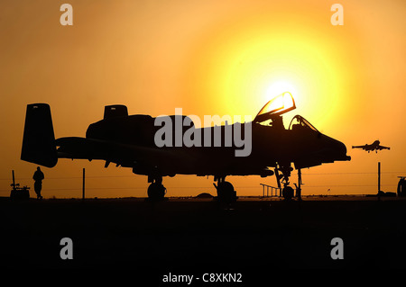 A-10 Thunderbolt II-Sonnenuntergang Stockfoto