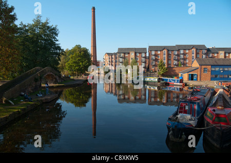 Portland-Becken.  Kreuzung der Peak Forest und Ashton Kanäle.  Ashton unter Lyne Tameside, Manchester, England, Vereinigtes Königreich Stockfoto