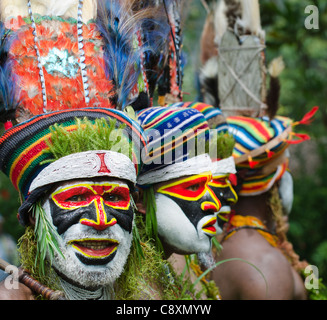 West Highland Sing sing Gruppe durchführen am Mt Hagen Show Papua New Guinea Stockfoto