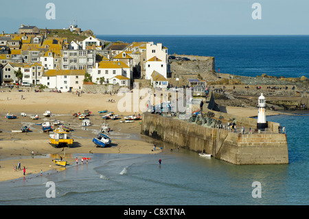 St. Ives Hafenstrand und Smeatons Pier, Cornwall UK. Stockfoto