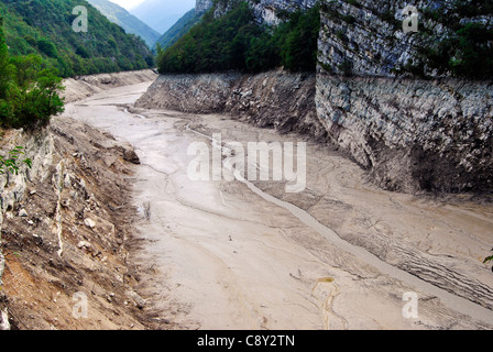 Exponierten Seegrund in das Hochland von Italien nach einer trockenen Sommer Stockfoto