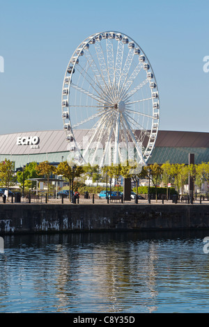 Das Rad vor dem Echo Arena.Liverpool England Merseyside, England UK. April 2011 Stockfoto