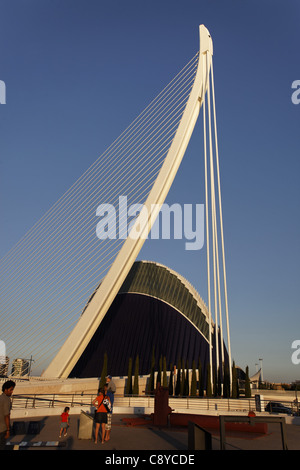 Agora, Puente de l Assut, Brücke, Stadt der Wissenschaften, Calatrava, Valencia, Spanien Stockfoto