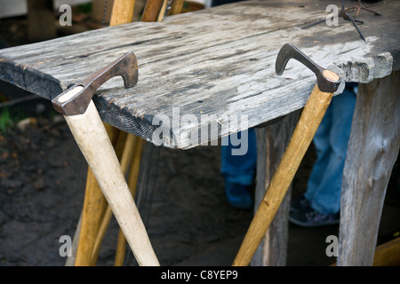 Bei der Vikingecenter in Ribe finden Sie alle Arten von Viking Aktivitäten. Im Sommer bewegen Menschen dort leben als Wikinger Stockfoto