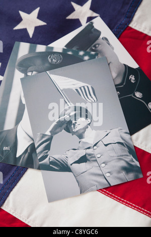 Veteranen-Fotos gegen amerikanische Flagge Stockfoto