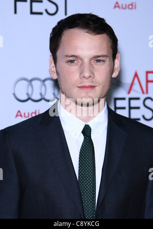 ANTON YELCHIN LOS ANGELES ZEITEN JUNGE HOLLYWOOD-PANEL. AFI FEST 2011 HOLLYWOOD LOS ANGELES Kalifornien USA 04 November 2011 Stockfoto