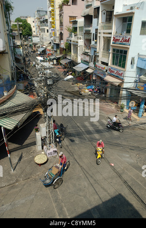Asien, Vietnam, Ho-Chi-Minh-Stadt (Saigon). Leben auf der Straße an der Bui Vien St. in der Rucksacktouristen Gegend um Pham Ngu Lao / Bui Vien... Stockfoto