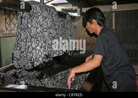 Traditionellen Batik-Making In Yogyakarta, Java Stockfoto