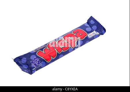 Ein Cadbury Wispa Schokoriegel von Cadbury auf weißem Hintergrund Stockfoto