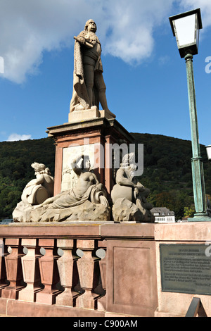 Statue auf der Karl-Theodor-Brücke, Heidelberg Baden Württemberg Deutschland Stockfoto