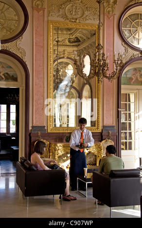 Palácio de Estoi (C19) konvertiert nun zur Pousada de Estoi (historische Hotel), Estoi, Faro, Algarve, Portugal Stockfoto