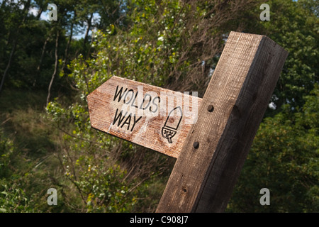 Wolds Wege-Wanderweg-Schild Stockfoto