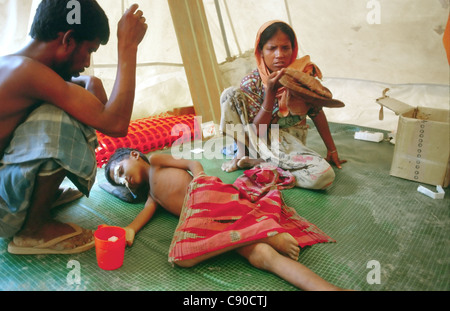 250.000 Rohingya-Flüchtlinge (1/3 der gesamten Pop) aus Arakan Provinz in Birma Regierung Unterdrückung fliehen. Teknaf. Bangladesch. 1992. Stockfoto