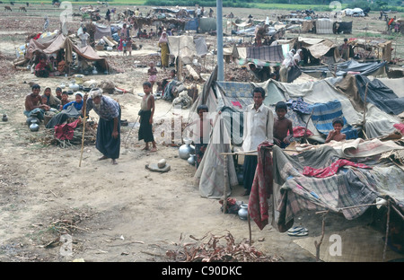 250.000 Rohingya-Flüchtlinge (1/3 der gesamten Pop) aus Arakan Provinz in Birma Regierung Unterdrückung fliehen. Teknaf. Bangladesch. 1992. Stockfoto