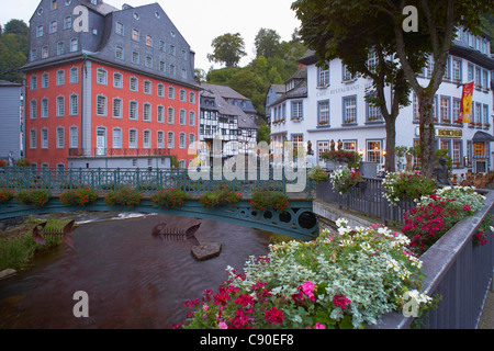 Monschau, Rotes Haus (1756-1765), Fachwerkhaus, Rur, Haller, Eifel, Nordrhein-Westfalen, Deutschland, Europa Stockfoto