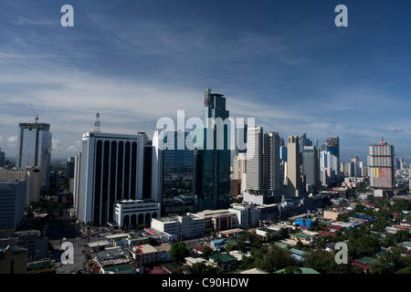 einen Panoramablick auf die Skyline von Makati Stockfoto