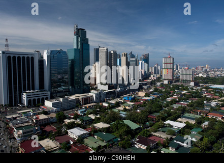 einen Panoramablick auf die Skyline von Makati Stockfoto