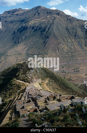 Vilcamayo ist die Website eines Inka-Tempel und die Zitadelle. Es gibt Präzision schneiden geometrischen Steinen in den Wänden der Gebäude Stockfoto