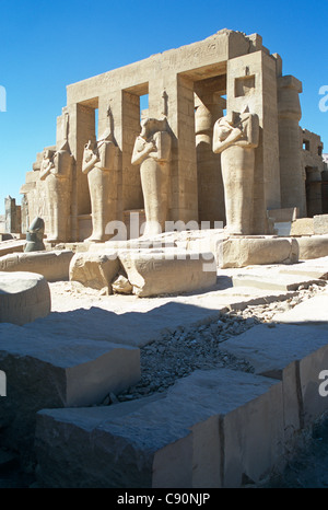 Das Grab ist der Gedenkstätte oder Leichenhalle Tempel des Pharao Ramesses II in der thebanischen Nekropole. Luxor, Ägypten Stockfoto