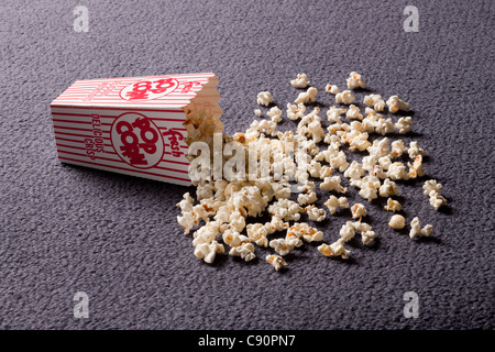 Popcorn, Verschütten auf Etage