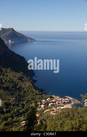 Serra de Tramuntana Ansicht kleiner Yachthafen Port de Valldemossa Mallorca Balearen Insel Mallorca Stockfoto