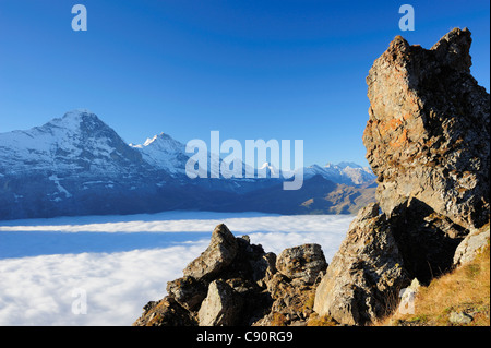 Eiger und Jungfrau über Nebelmeer, Bussalp, Grindelwald, UNESCO World Heritage Site Schweizer Alpen Jungfrau - Aletsch, Berner Obe Stockfoto