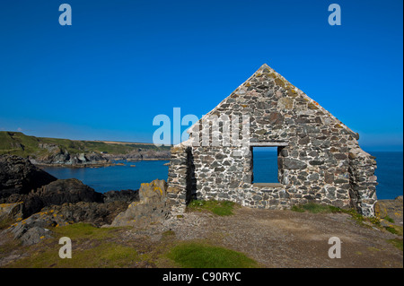 Ruine oberhalb des Hafens von Portsoy, Aberdeenshire, Schottland Stockfoto