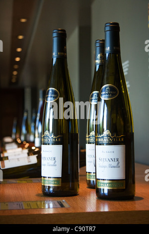 Route du Vin Mittagsmenue Höhlen Wein Verkostung Stockfoto