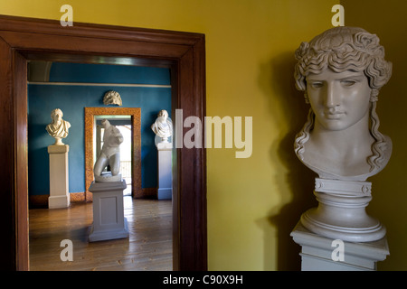 Blick vom Klingebiel Saal in Richtung Buestenzimmer, Goethehaus am Frauenplan, Weimar, Thüringen, Deutschland, Europa Stockfoto