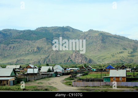 Ulan-Ude ist die Hauptstadt der burjatischen Republik in der Nähe des Baikalsees. Es gibt traditionelle bunte Baudenkmäler in Stockfoto