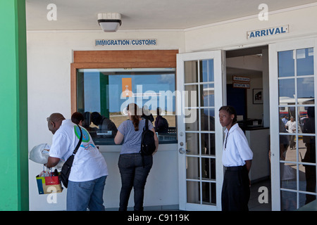 Die Niederlande, Hells Gate, Saba Insel, Niederländische Karibik. Juancho Yrausquin Flughafen. Ausländerbehörde. Stockfoto