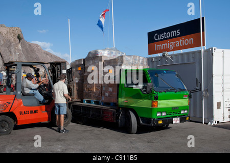 Den Niederlanden, der Boden, Saba Insel, Niederländische Karibik. Ausländerbehörde im Hafen. Stockfoto