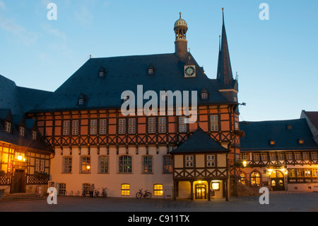 Wernigerode-Rathaus und Marktplatz bei Nacht, Harz, Sachsen-Anhalt, Deutschland, Europa Stockfoto