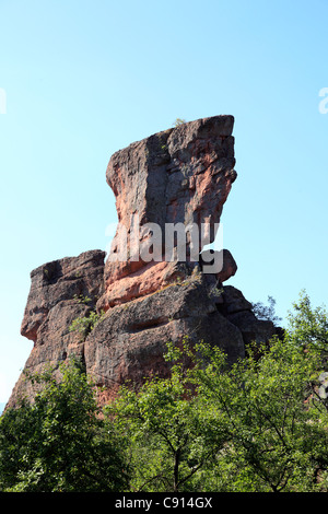 Die Belogradshik Felsen sind eine Gruppe von bizarr geformten Felsformationen aus Sandstein Kalkstein und Konglomerat auf dem Balkan Stockfoto