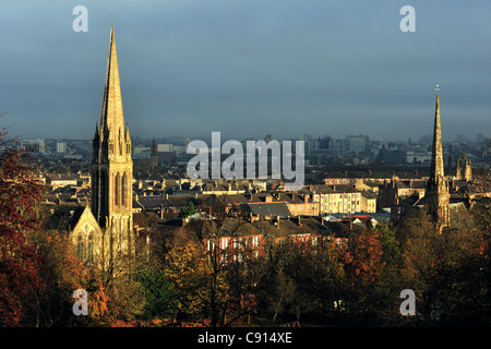 Ein Blick über Glasgow vom Queens Park im Herbst Licht frühen Morgens. Stockfoto