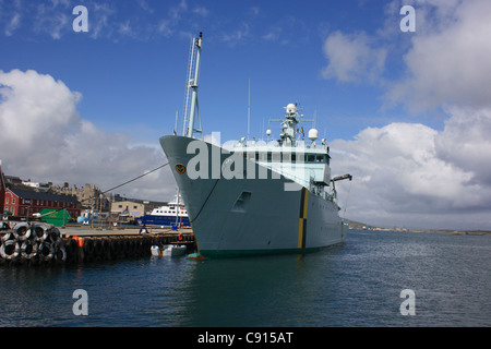 Lerwick ist die wichtigste Hafen und Stadt von den Shetland-Inseln. Es ist ein geschäftiger Hafen Angeln und Fähre. Der Hafen Dienstleistungen auch Stockfoto