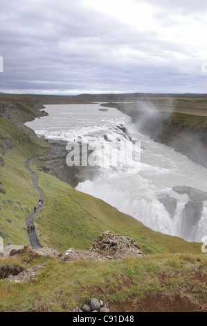 Der Gullfoss oder Golden Stürze sind eine Reihe von Kaskaden hinunter den Fluß Hvita in South West Island. Stockfoto