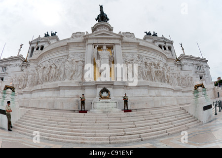 Monumento Nazionale Vittorio Emanuele II 1911-35 Grab des unbekannten Soldaten & ewige Flamme Stockfoto