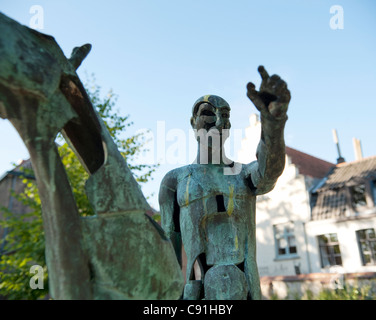 Die vier Reiter der Apokalypse ist ein Satz von 4 Bronze-Skulpturen von Rik Poot und finden Sie in den Garten von den Stockfoto